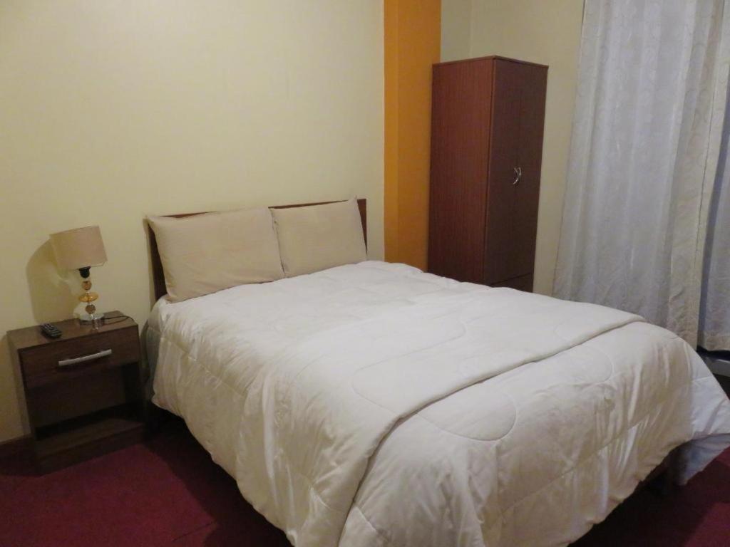 Bed and Breakfast Marlon'S House Puno-Peru Esterno foto